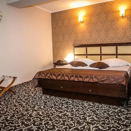 Ξενοδοχείο Megalos 3*