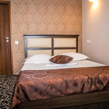 Megalos Otel Köstence