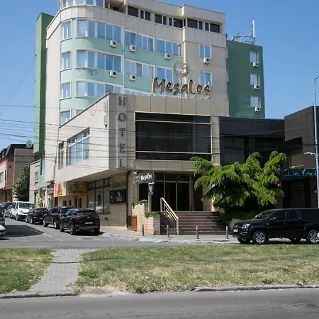 Megalos מלון קונסטנצה