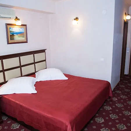 Megalos 3* Köstence