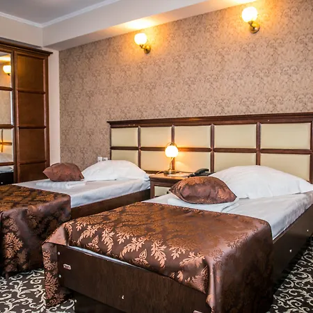 Megalos 3* קונסטנצה